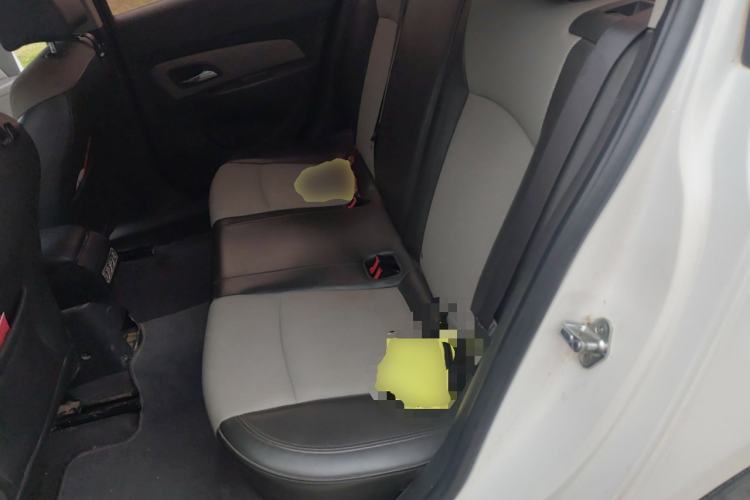 Used Chevrolet Cruze 2014 1.6L SL Millionth Anniversary Edition MT Left Rear Seat