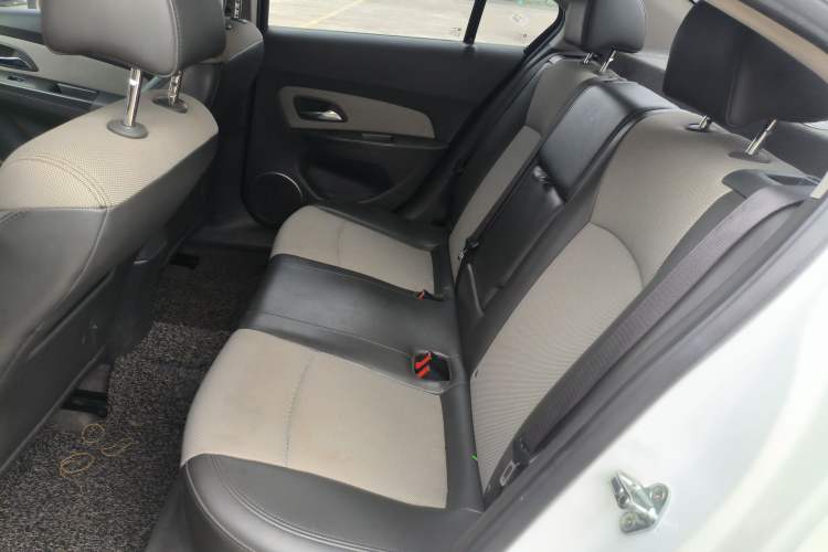 Used Chevrolet Cruze 2014 1.6L SL Millionth Anniversary Edition AT Left Rear Seat