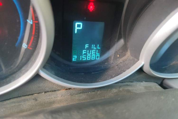 Used Chevrolet Cruze 2014 1.6L SL Millionth Anniversary Edition AT Odometer Close Up