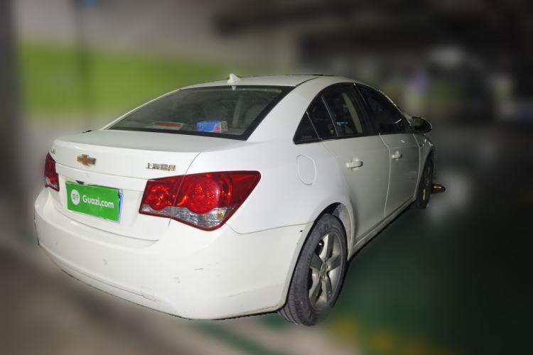 Used Chevrolet Cruze 2014 1.6L SL Millionth Anniversary Edition MT Rear Right 45 Deg
