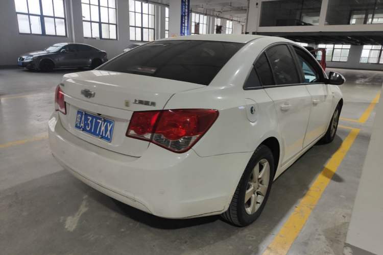 Used Chevrolet Cruze 2014 1.6L SL Millionth Anniversary Edition AT Rear Right 45 Deg