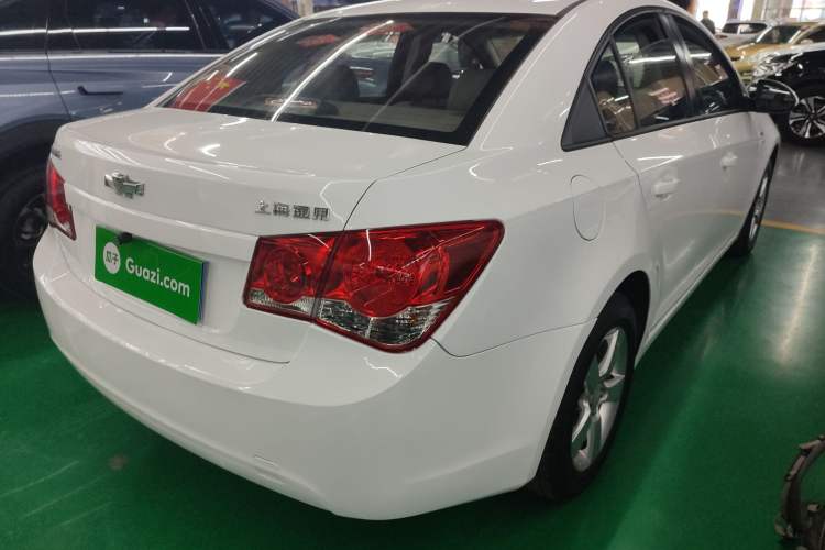 Used Chevrolet Cruze 2014 1.6L SL Millionth Anniversary Edition AT Rear Right 45 Deg
