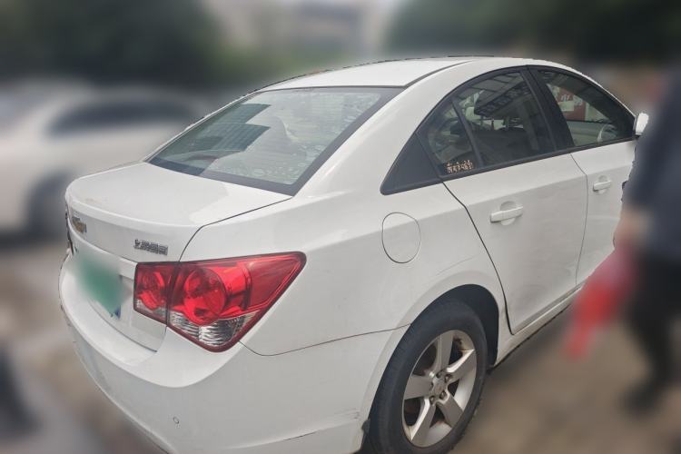 Used Chevrolet Cruze 2014 1.6L SL Millionth Anniversary Edition MT Rear Right 45 Deg