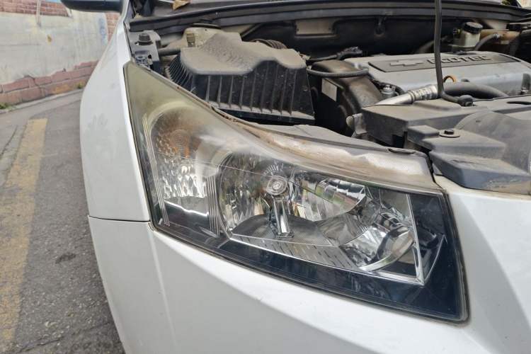 Used Chevrolet Cruze 2014 1.6L SL Millionth Anniversary Edition MT Right Front Headlight