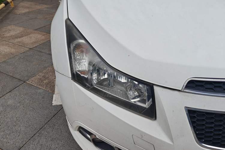 Used Chevrolet Cruze 2014 1.6L SL Millionth Anniversary Edition AT Right Front Headlight