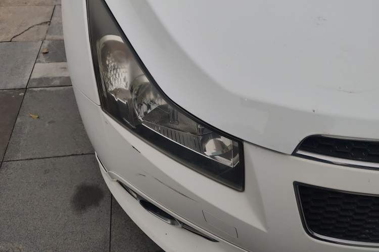 Used Chevrolet Cruze 2014 1.6L SL Millionth Anniversary Edition MT Right Front Headlight