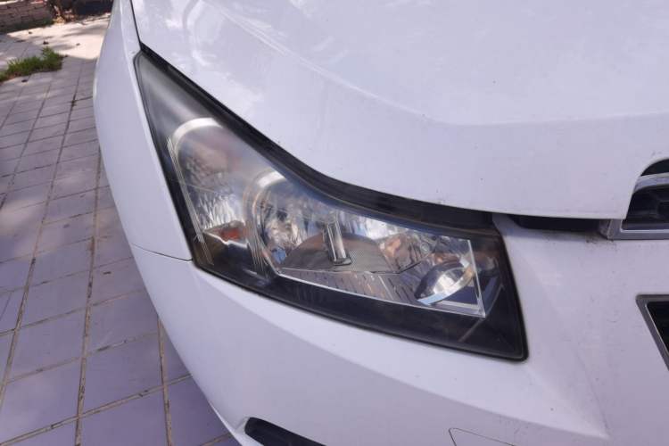 Used Chevrolet Cruze 2014 1.6L SL Millionth Anniversary Edition MT Right Front Headlight