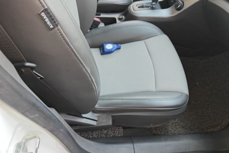 Used Chevrolet Cruze 2014 1.6L SL Millionth Anniversary Edition AT Right Front Seat