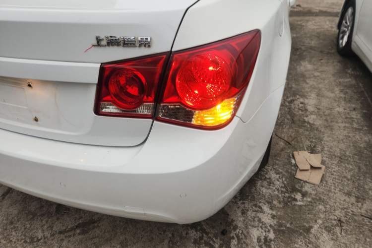 Used Chevrolet Cruze 2014 1.6L SL Millionth Anniversary Edition MT Right Rear Taillight