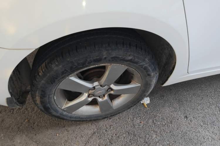Used Chevrolet Cruze 2014 1.6L SL Millionth Anniversary Edition AT Right Rear Wheel Hub