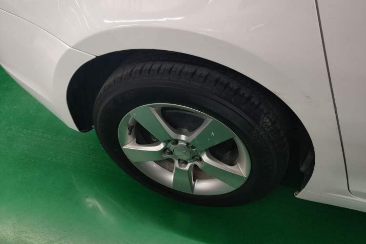 Used Chevrolet Cruze 2014 1.6L SL Millionth Anniversary Edition AT Right Rear Wheel Hub