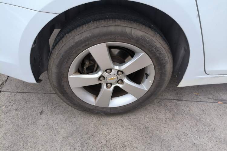 Used Chevrolet Cruze 2014 1.6L SL Millionth Anniversary Edition AT Right Rear Wheel Hub
