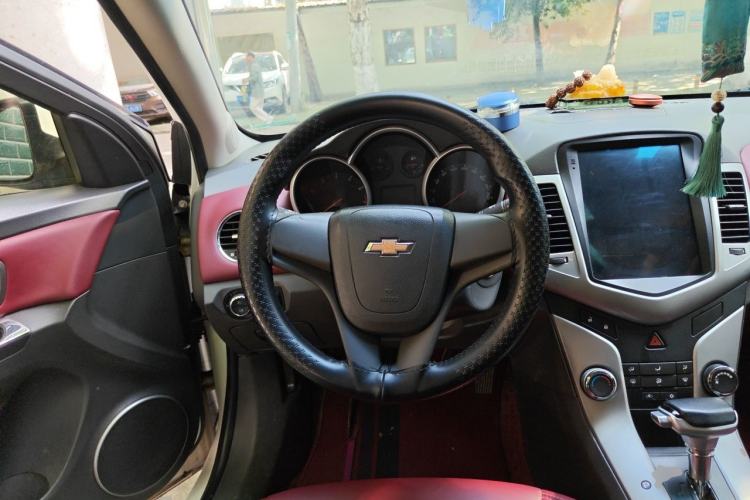 Used Chevrolet Cruze 2014 1.6L SL Millionth Anniversary Edition AT Steering Wheel