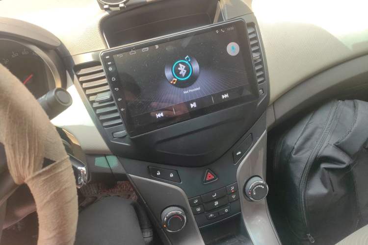 Used Chevrolet Cruze 2015 1.5L Classic SE MT Audio And AC Panel