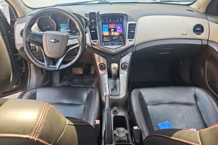 Used Chevrolet Cruze 2015 1.5L Classic SE AT Audio And AC Panel