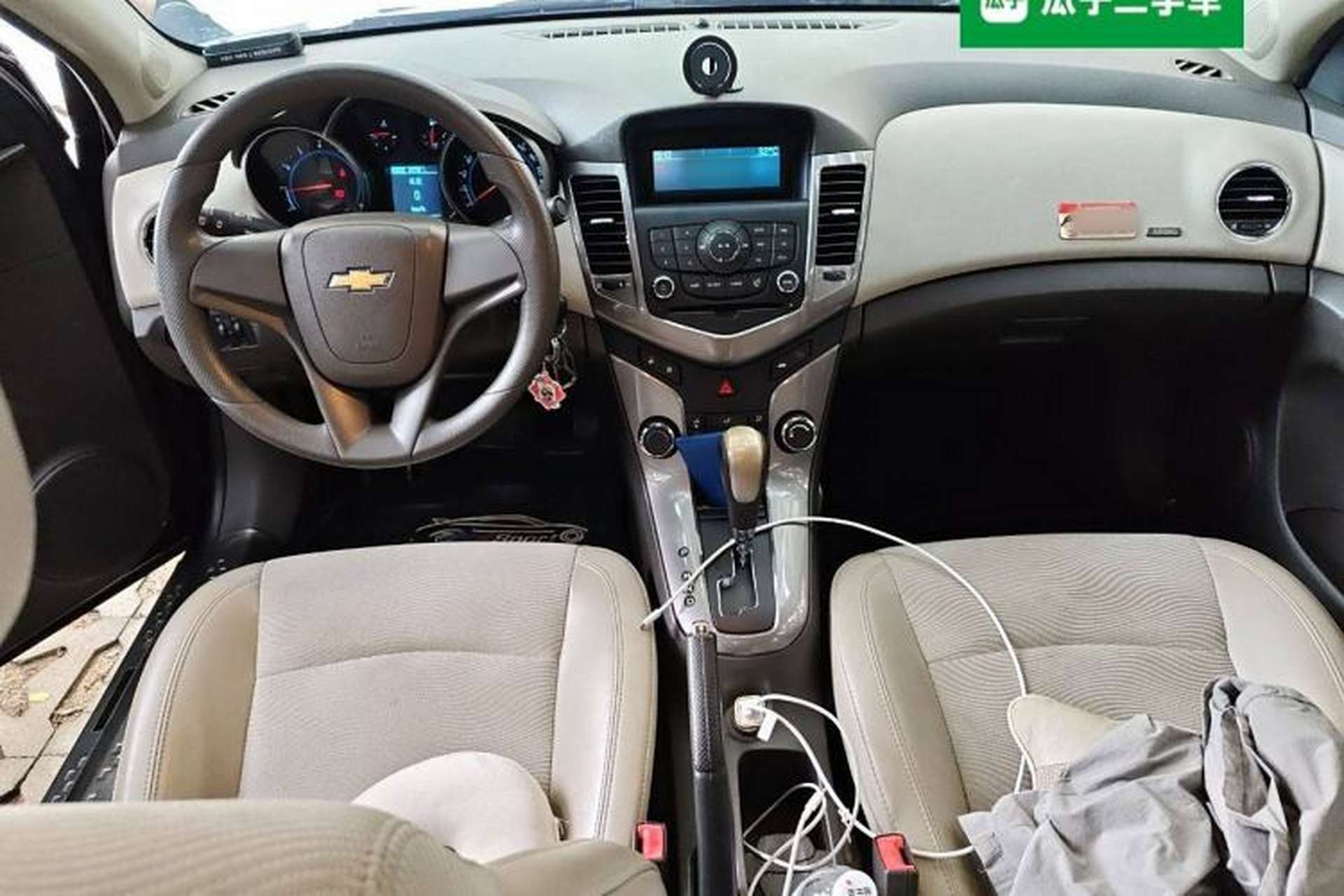 Used Chevrolet Cruze 2015 1.5L Classic SE AT Center Console