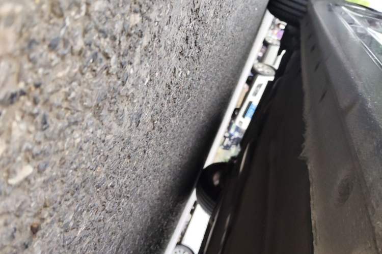 Used Chevrolet Cruze 2015 1.5L Classic SE MT Chassis Front Right