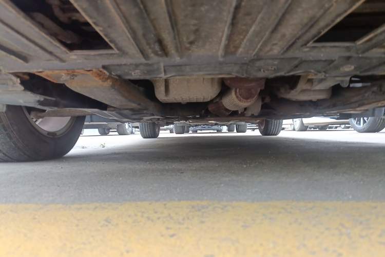 Used Chevrolet Cruze 2015 1.5L Classic SE MT Chassis Front