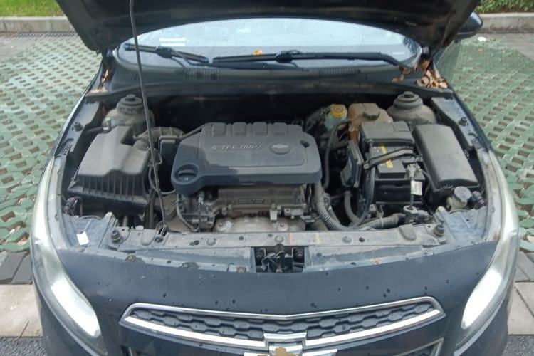 Used Chevrolet Cruze 2015 1.5L Classic SE MT Engine Bay