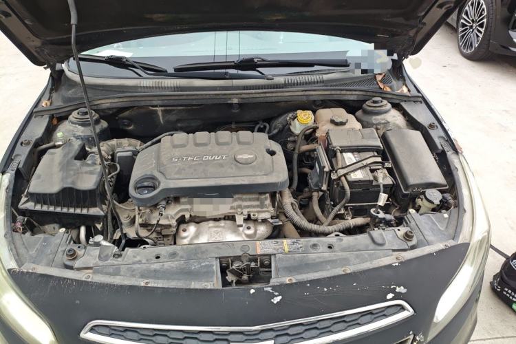 Used Chevrolet Cruze 2015 1.5L Classic SL MT Engine Bay