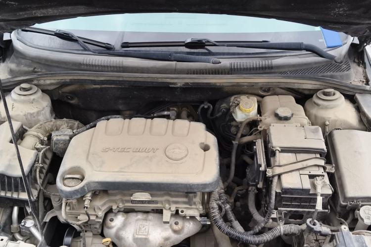 Used Chevrolet Cruze 2015 1.5L Classic SL MT Engine Bay