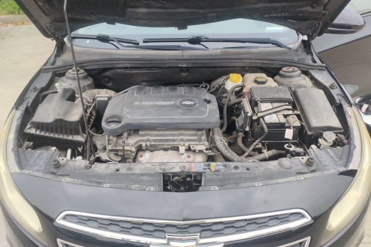 Used Chevrolet Cruze 2015 1.5L Classic SE MT Engine Bay