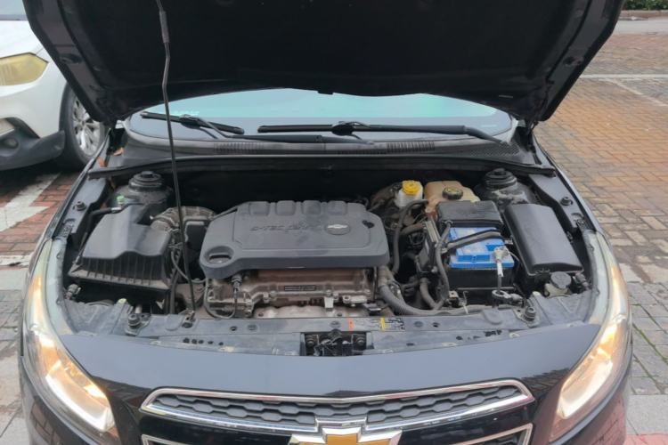 Used Chevrolet Cruze 2015 1.5L Classic SL MT Engine Bay