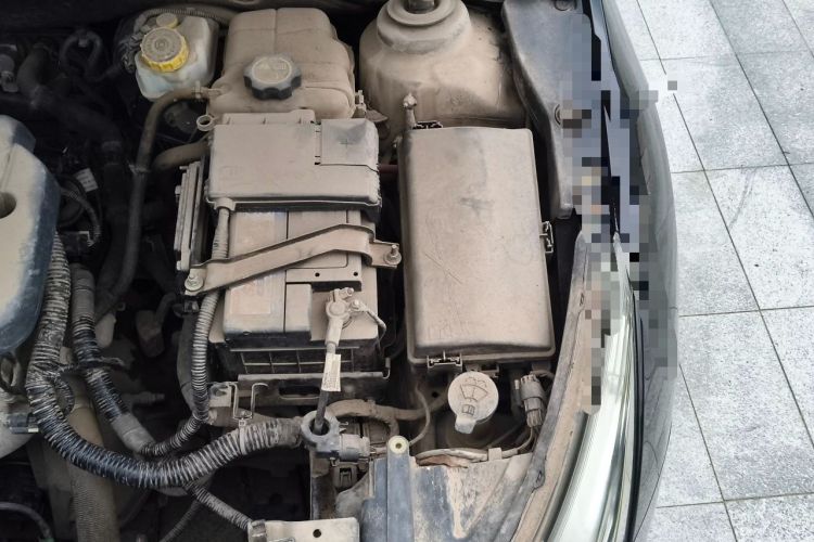 Used Chevrolet Cruze 2015 1.5L Classic SL MT Engine Bay Left