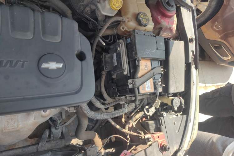 Used Chevrolet Cruze 2015 1.5L Classic SE MT Engine Bay Left