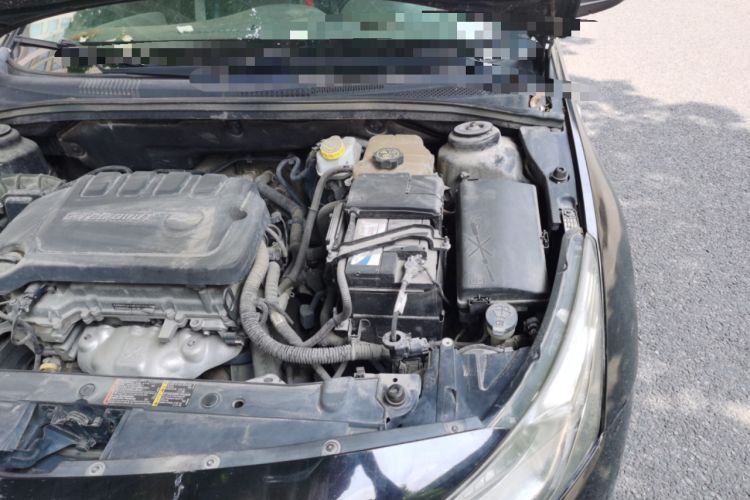 Used Chevrolet Cruze 2015 1.5L Classic SL MT Engine Bay Left