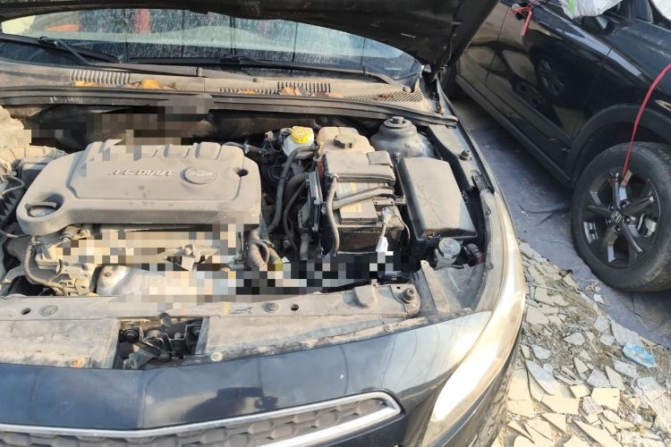 Used Chevrolet Cruze 2015 1.5L Classic SE AT Engine Bay Left