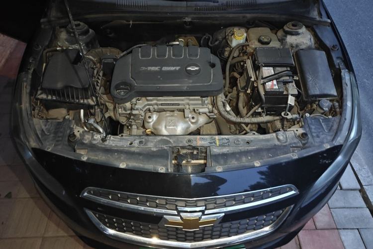Used Chevrolet Cruze 2015 1.5L Classic SL MT Engine Bay