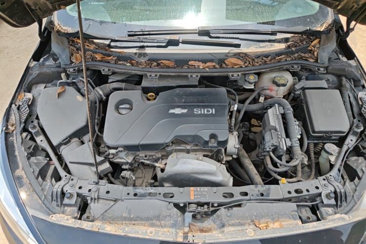 Used Chevrolet Cruze 2015 1.5L Manual Elite Edition Engine Bay