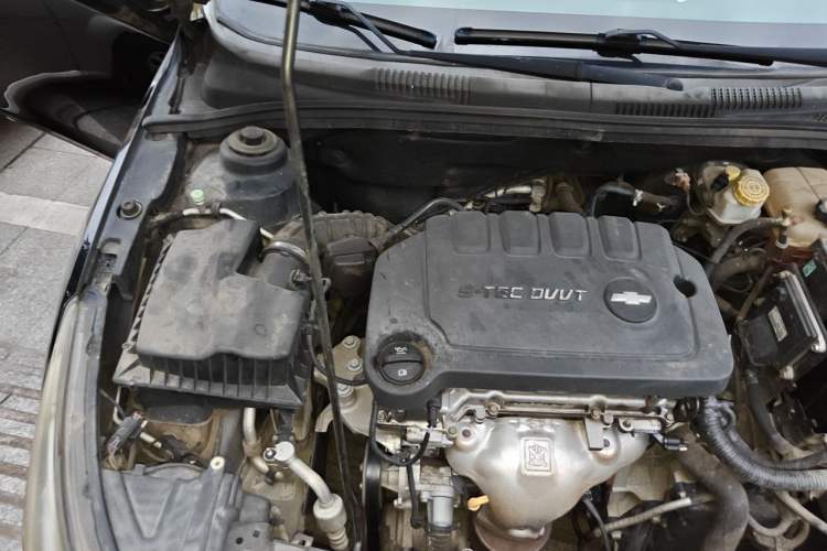 Used Chevrolet Cruze 2015 1.5L Classic SE AT Engine Bay Right