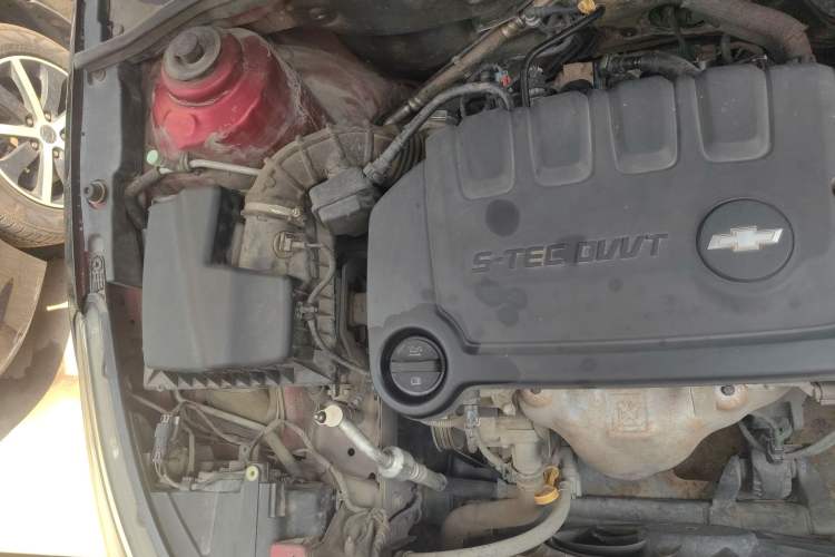 Used Chevrolet Cruze 2015 1.5L Classic SE MT Engine Bay Right