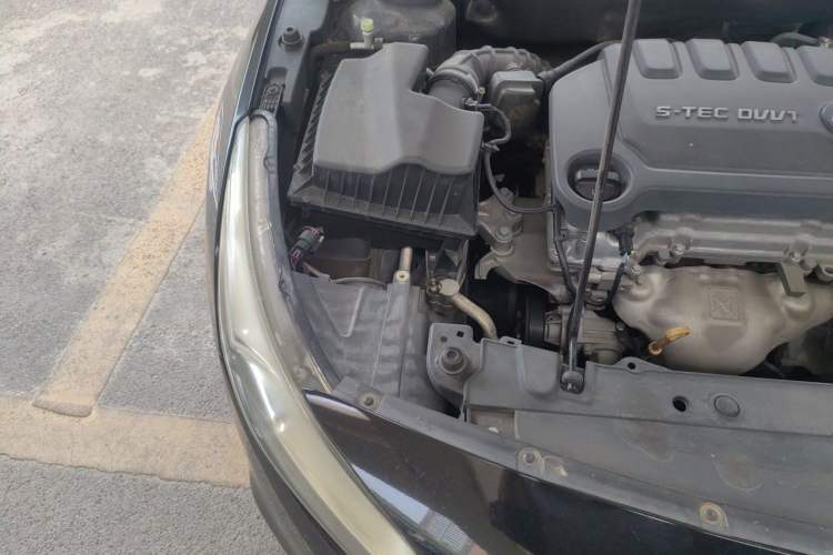 Used Chevrolet Cruze 2015 1.5L Classic SE AT Engine Bay Right