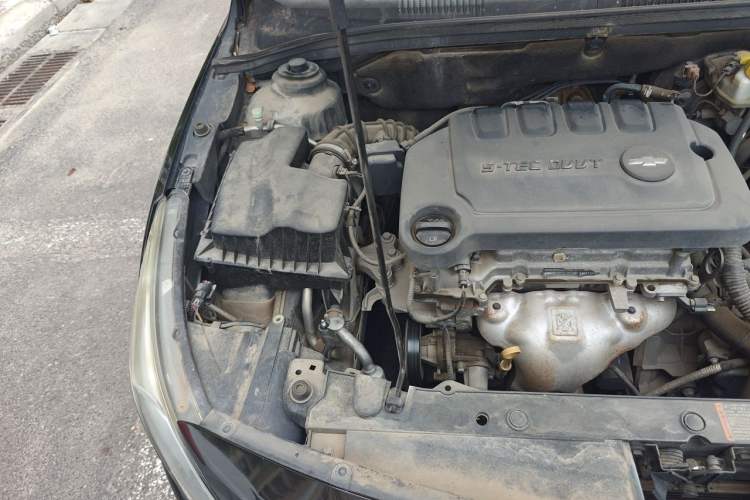 Used Chevrolet Cruze 2015 1.5L Classic SE AT Engine Bay Right
