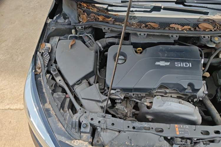 Used Chevrolet Cruze 2015 1.5L Manual Elite Edition Engine Bay Right