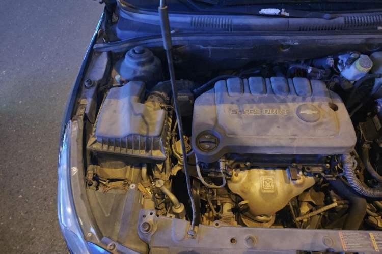 Used Chevrolet Cruze 2015 1.5L Classic SE AT Engine Bay Right