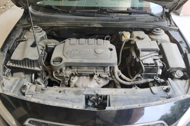 Used Chevrolet Cruze 2015 1.5L Classic SL MT Engine Bay