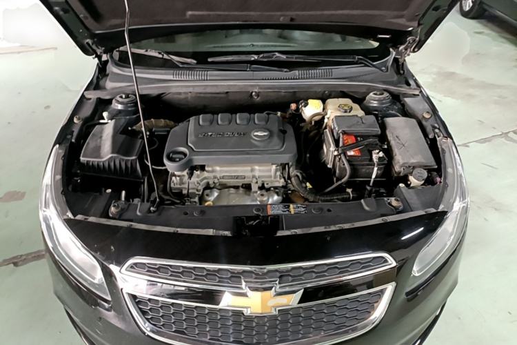 Used Chevrolet Cruze 2015 1.5L Classic SE AT Engine Bay