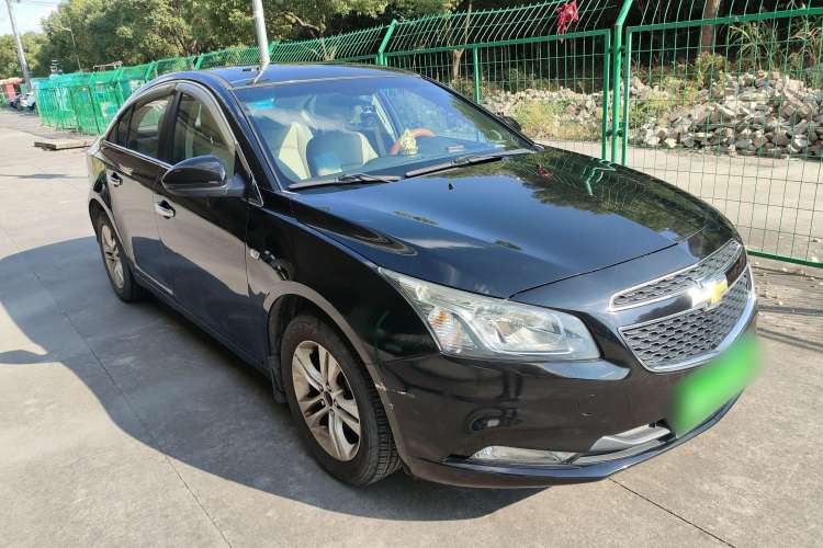 Used Chevrolet Cruze 2015 1.5L Classic SE MT Exterior 2