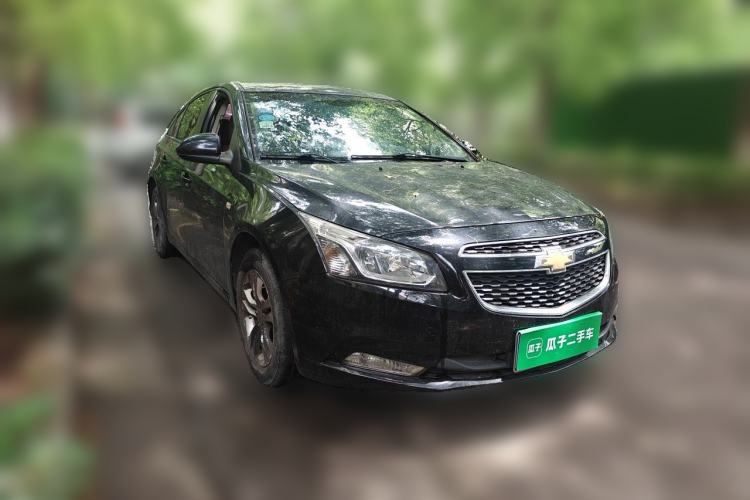 Used Chevrolet Cruze 2015 1.5L Classic SE MT Front Right 45 Deg