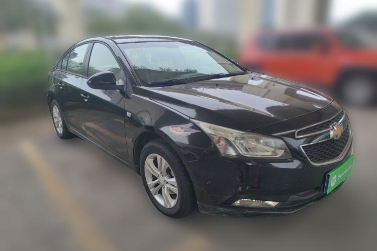 Used Chevrolet Cruze 2015 1.5L Classic SE AT Front Right 45 Deg