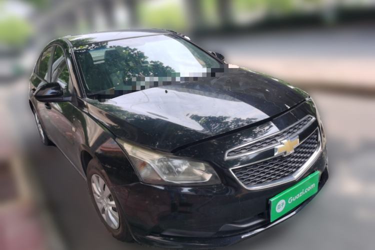 Used Chevrolet Cruze 2015 1.5L Classic SL MT Front Right 45 Deg