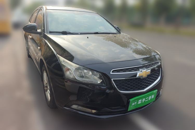Used Chevrolet Cruze 2015 1.5L Classic SE AT Front Right 45 Deg