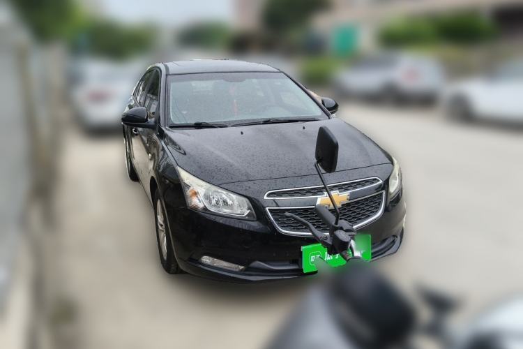 Used Chevrolet Cruze 2015 1.5L Classic SE AT Front Right 45 Deg