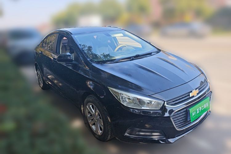 Used Chevrolet Cruze 2015 1.5L Automatic Fashion Navigation Edition Front Right 45 Deg