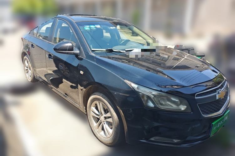 Used Chevrolet Cruze 2015 1.5L Classic SE AT Front Right 45 Deg