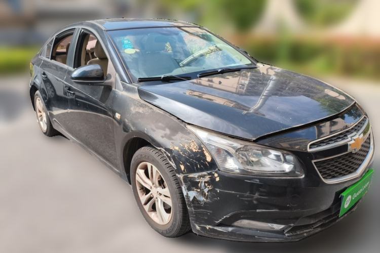Used Chevrolet Cruze 2015 1.5L Classic SE AT Front Right 45 Deg